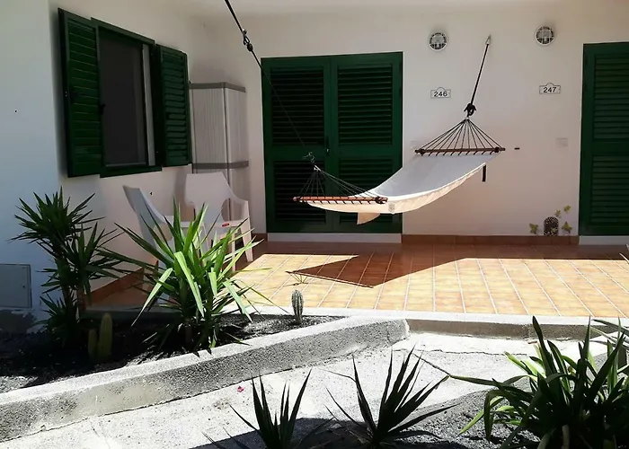 New Central Town Bungalow Wifi Netflix